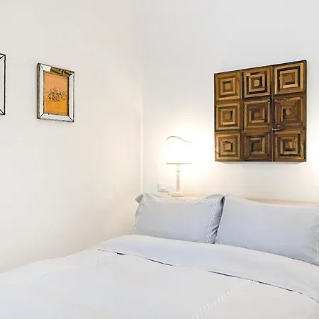 Romantic Hideaway 5 Min Walk From Station Lägenhet *