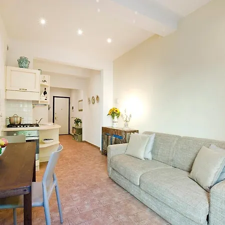 Lägenhet Romantic Hideaway 5 Min Walk From Station *