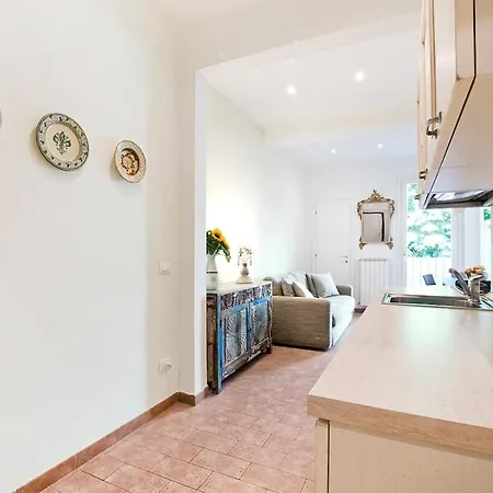 Romantic Hideaway 5 Min Walk From Station Lägenhet *