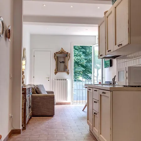 Διαμέρισμα Romantic Hideaway 5 Min Walk From Station