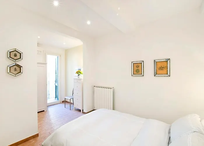 Lejlighed Romantic Hideaway 5 Min Walk From Station Firenze